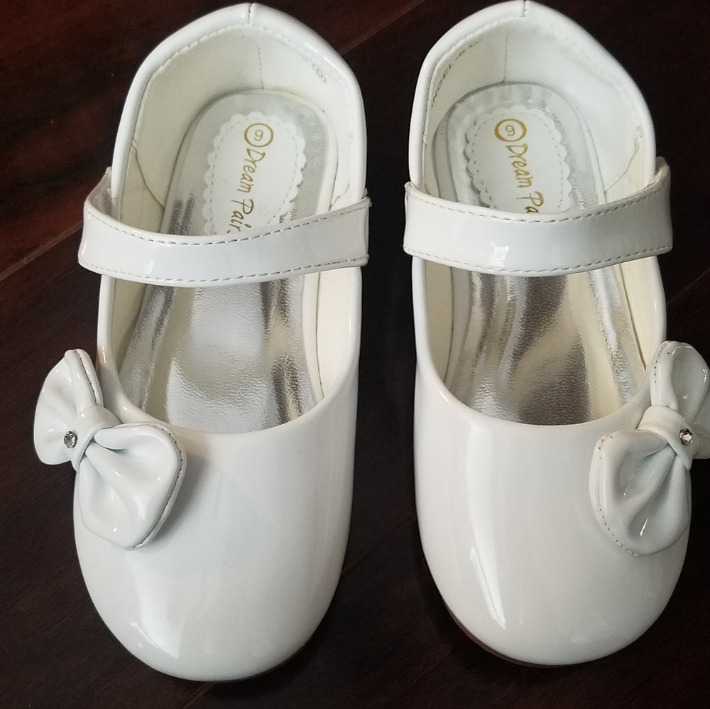 Toddler Girls size 9 White dress SHOES Dream Paris